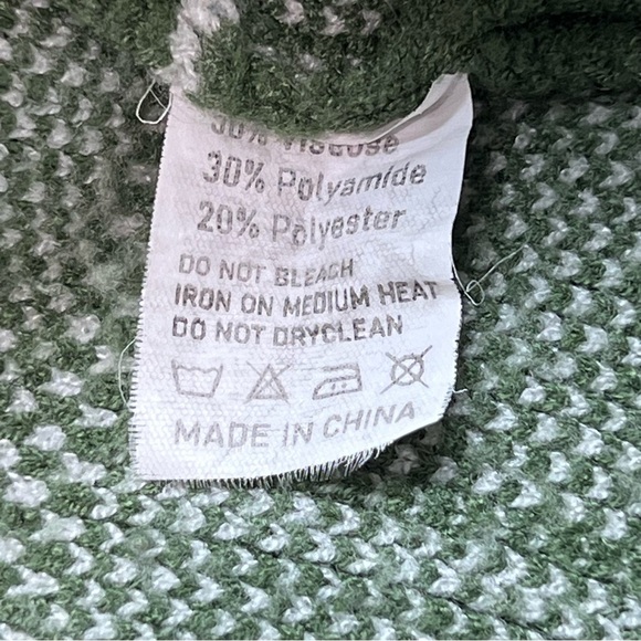 Green Plaid Turtleneck Sweater Oversized Cozy Pullover Top - Picture 5 of 5